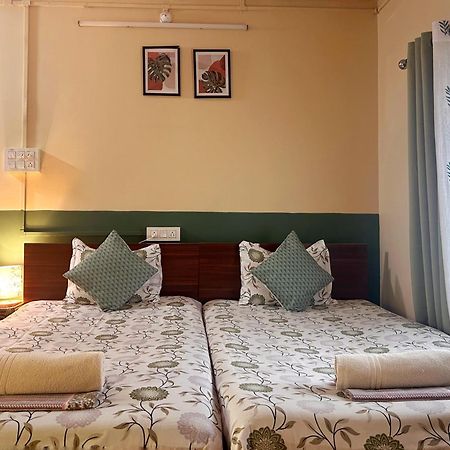 Mulaqat Homestay Shiliguri Exterior foto